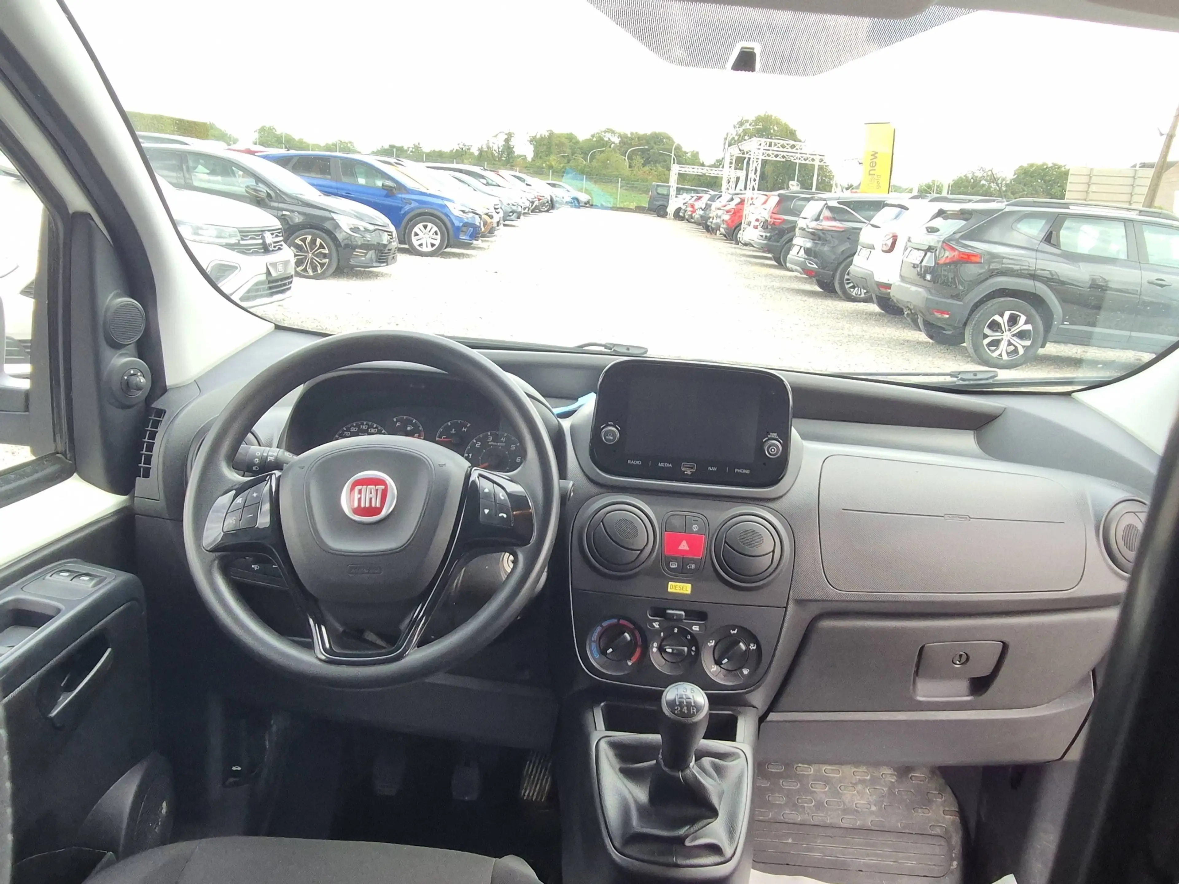 Fiat Fiorino FIORINO CARGO DIESEL - Fiorino 1.3 Multijet SX Ecojet (EU6d) — photo 6