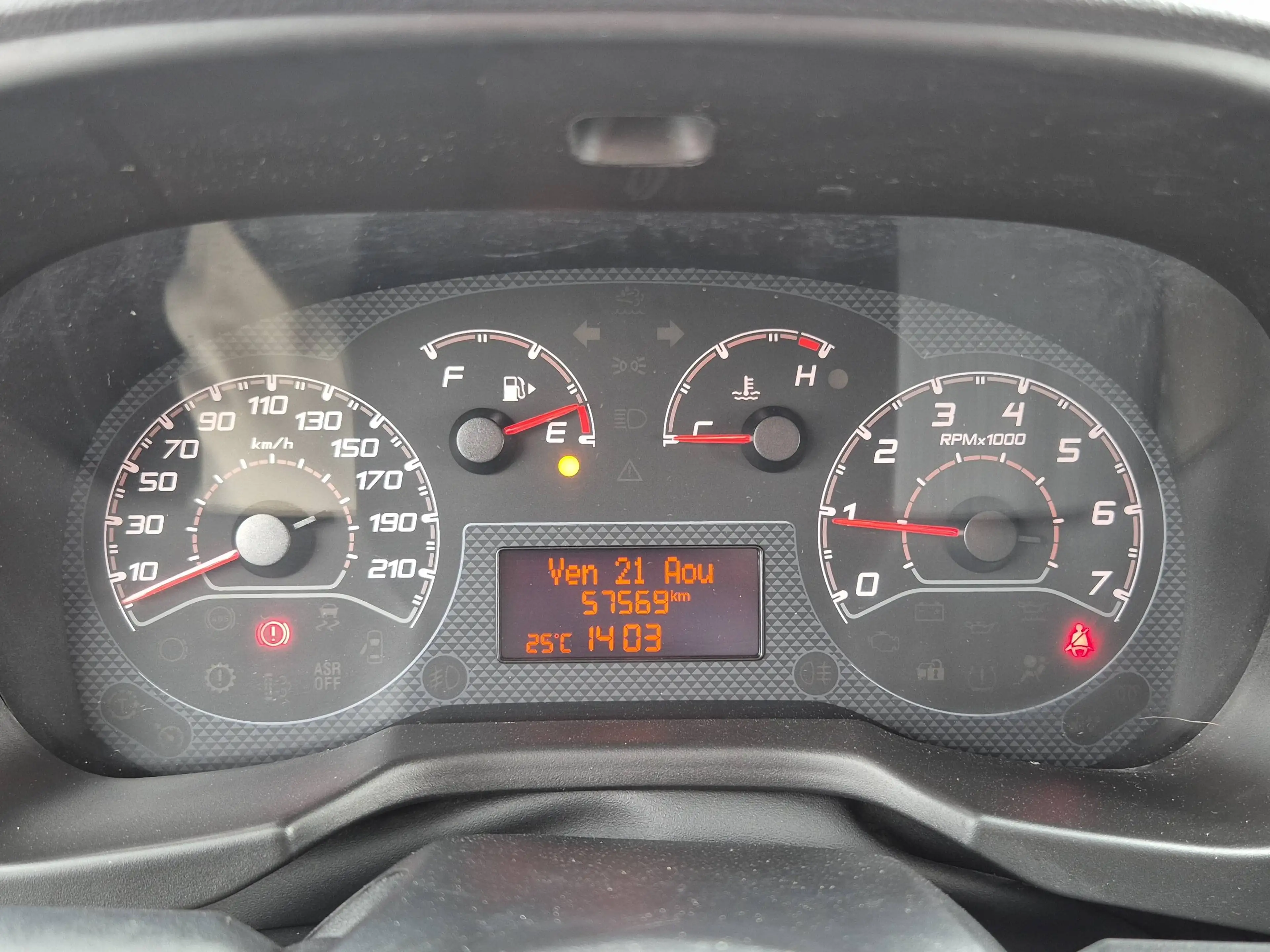Fiat Fiorino FIORINO CARGO DIESEL - Fiorino 1.3 Multijet SX Ecojet (EU6d) — photo 8