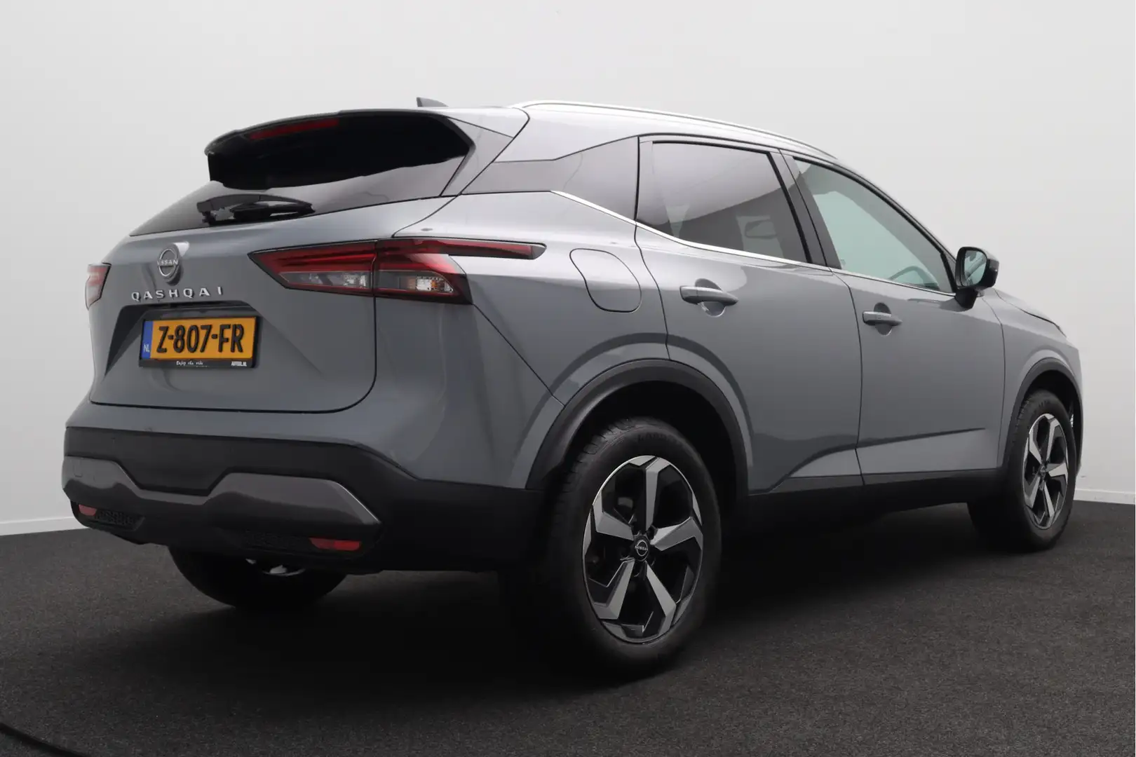 Nissan Qashqai 1.3 MHEV Xtronic N-Connecta Pano-dak Nardo grey 36 Grigio - 2
