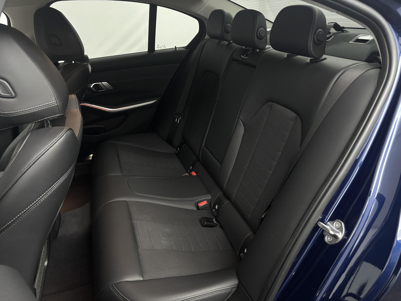 BMW 320 3-serie 320i Executive Edition | Sportline | Sfeer — photo 9