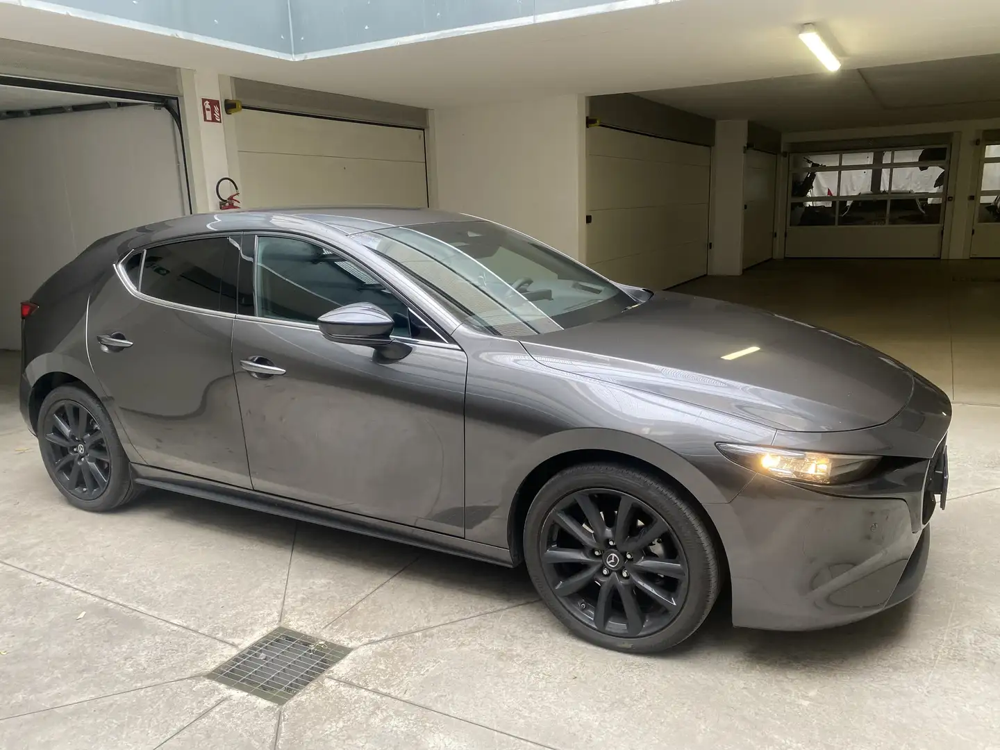 Mazda 3 e-SKYACTIV-G 150 M HYBRID HOMURA - 1