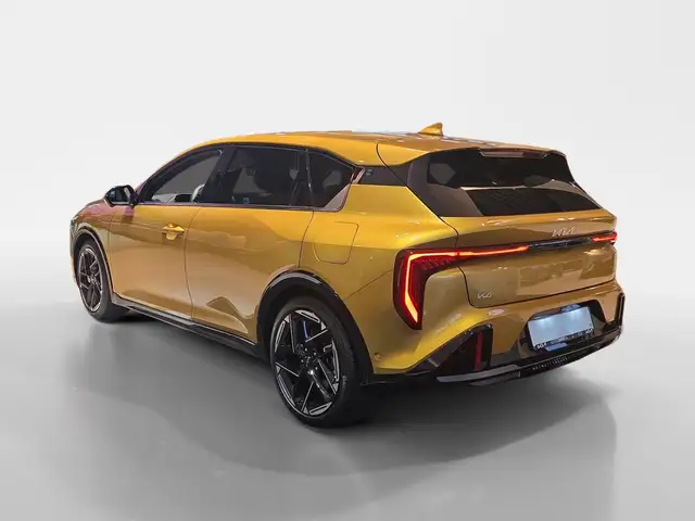 Kia K4 view 4