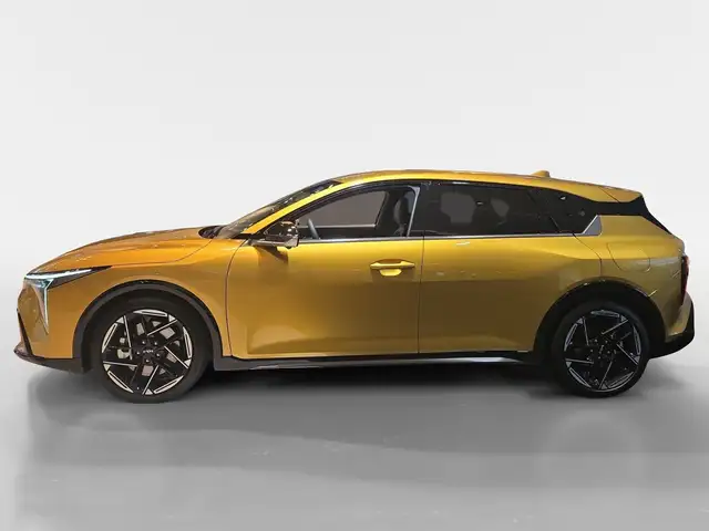 Kia K4 view 3