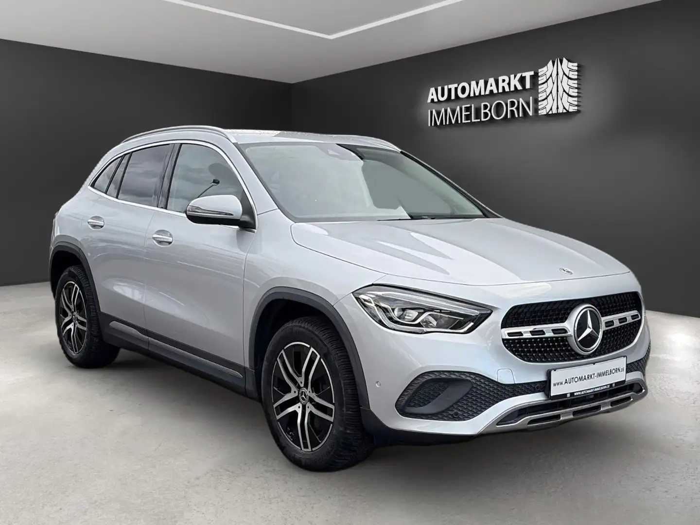Mercedes-Benz GLA 250 ALLRAD Kamera*LED*DAB*Navi*Leder*1Hand Argent - 1