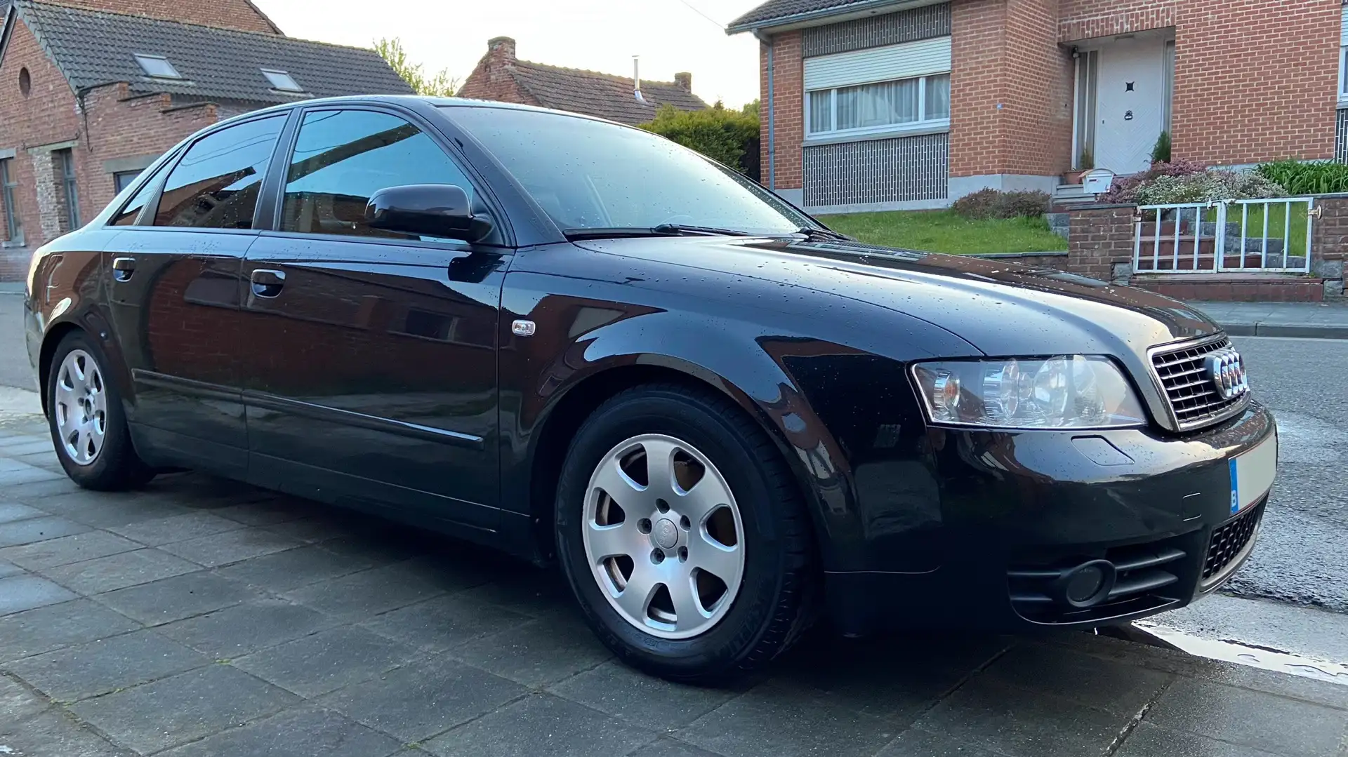 Audi A4 1.9 TDi Zwart - 2