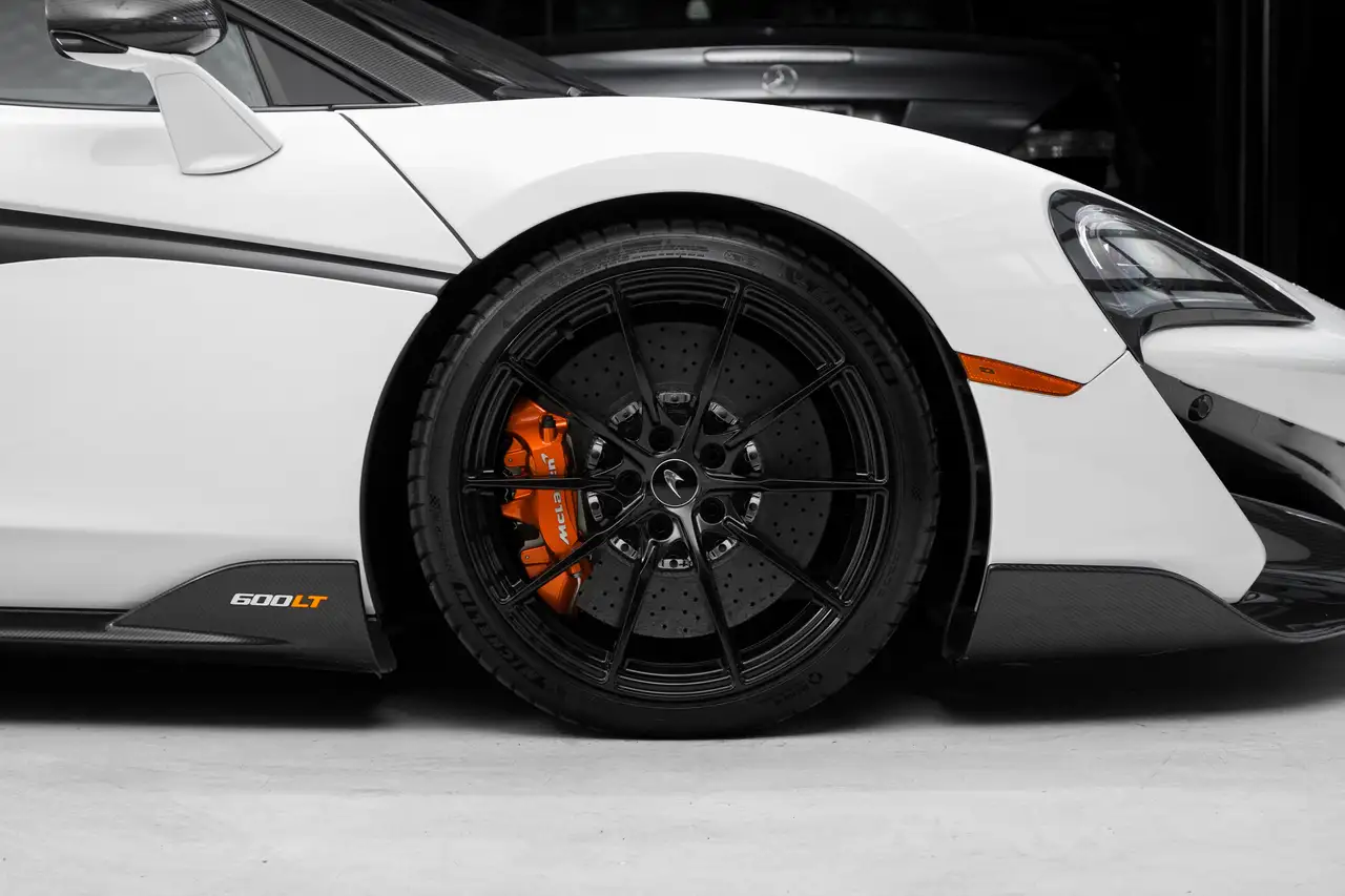 McLaren 600LT fotografie McLaren 600LT