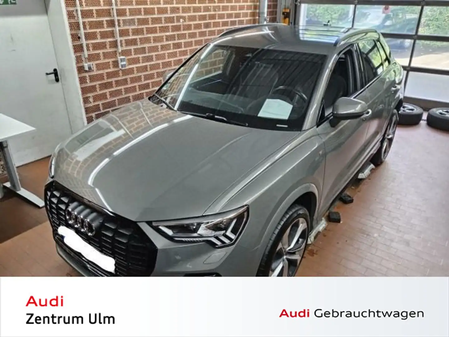 Audi Q3 S line 45 TFSI qu. S tronic NAV+ MATRIX KAM Grau - 1