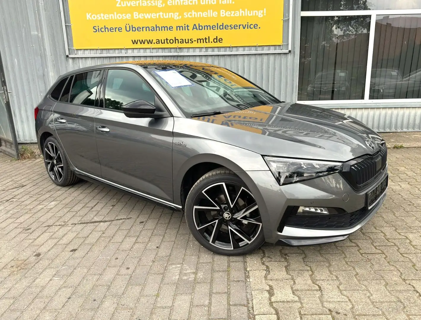 Skoda Scala 1.0 TSI Monte Carlo DSG LED ACC SHZ PANO Grau - 2