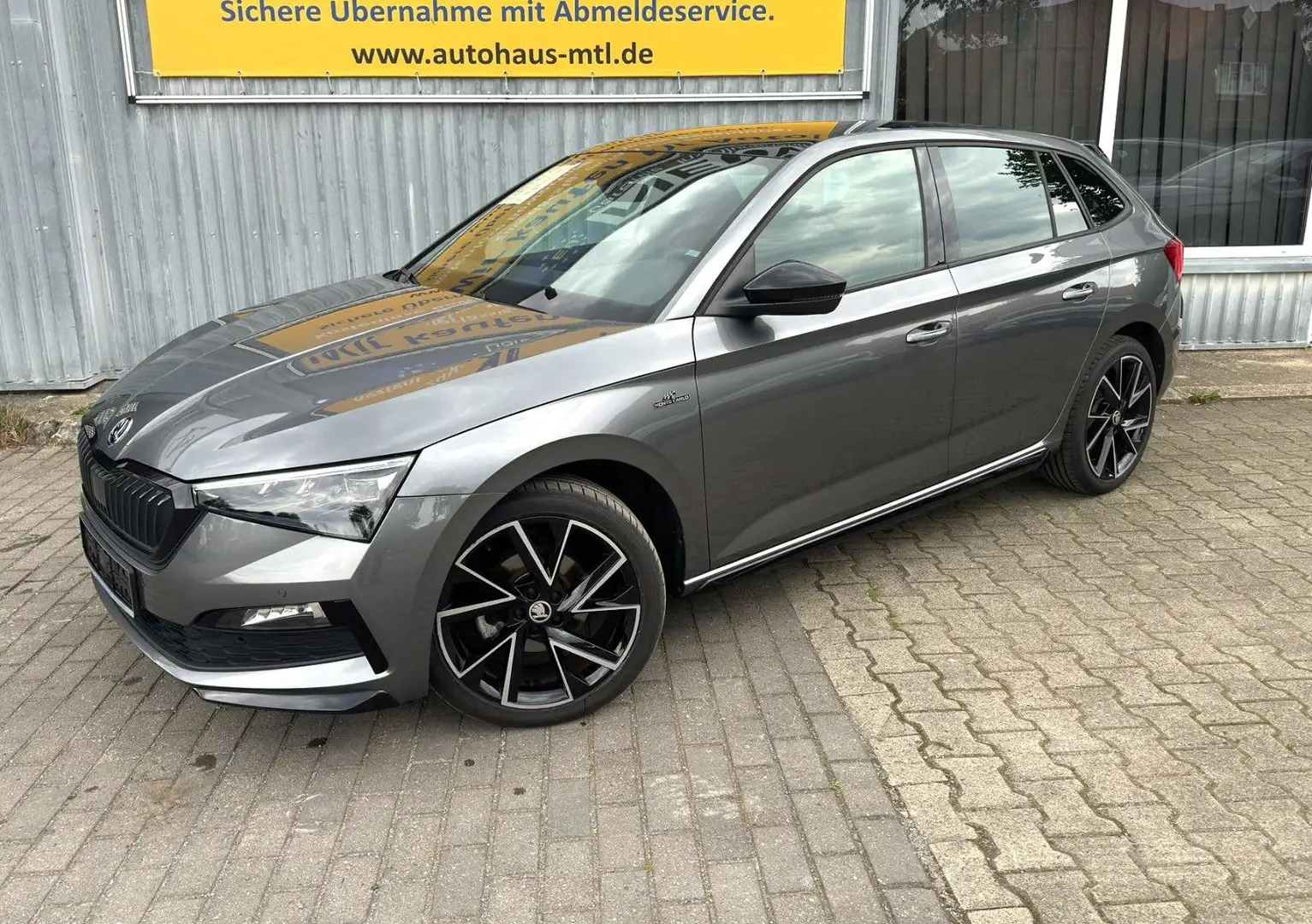 Skoda Scala 1.0 TSI Monte Carlo DSG LED ACC SHZ PANO Grau - 1