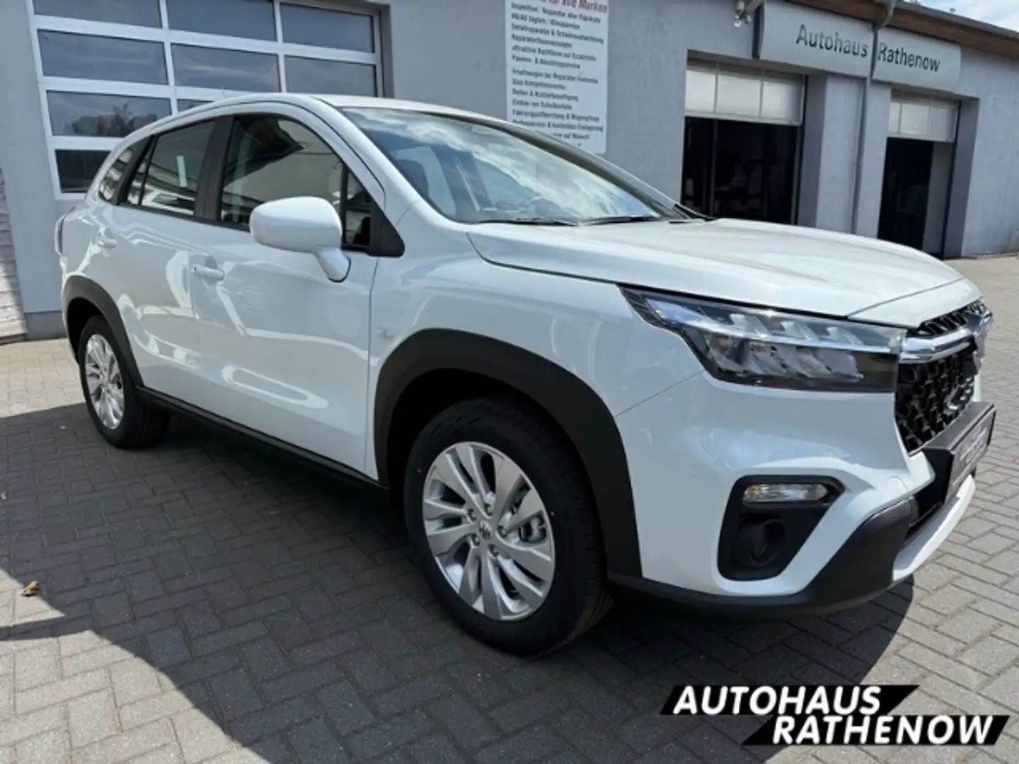 Suzuki SX4 S-Cross EDITION 1.4 BOOSTERJET HYBRID* Navi LED ACC DAB Ke Weiß - 2