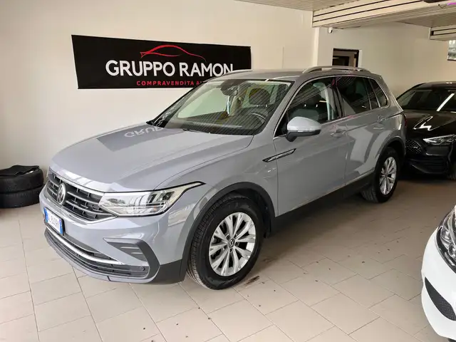 Volkswagen Tiguan Tiguan II 2021 2.0 tdi Life 150cv dsg
