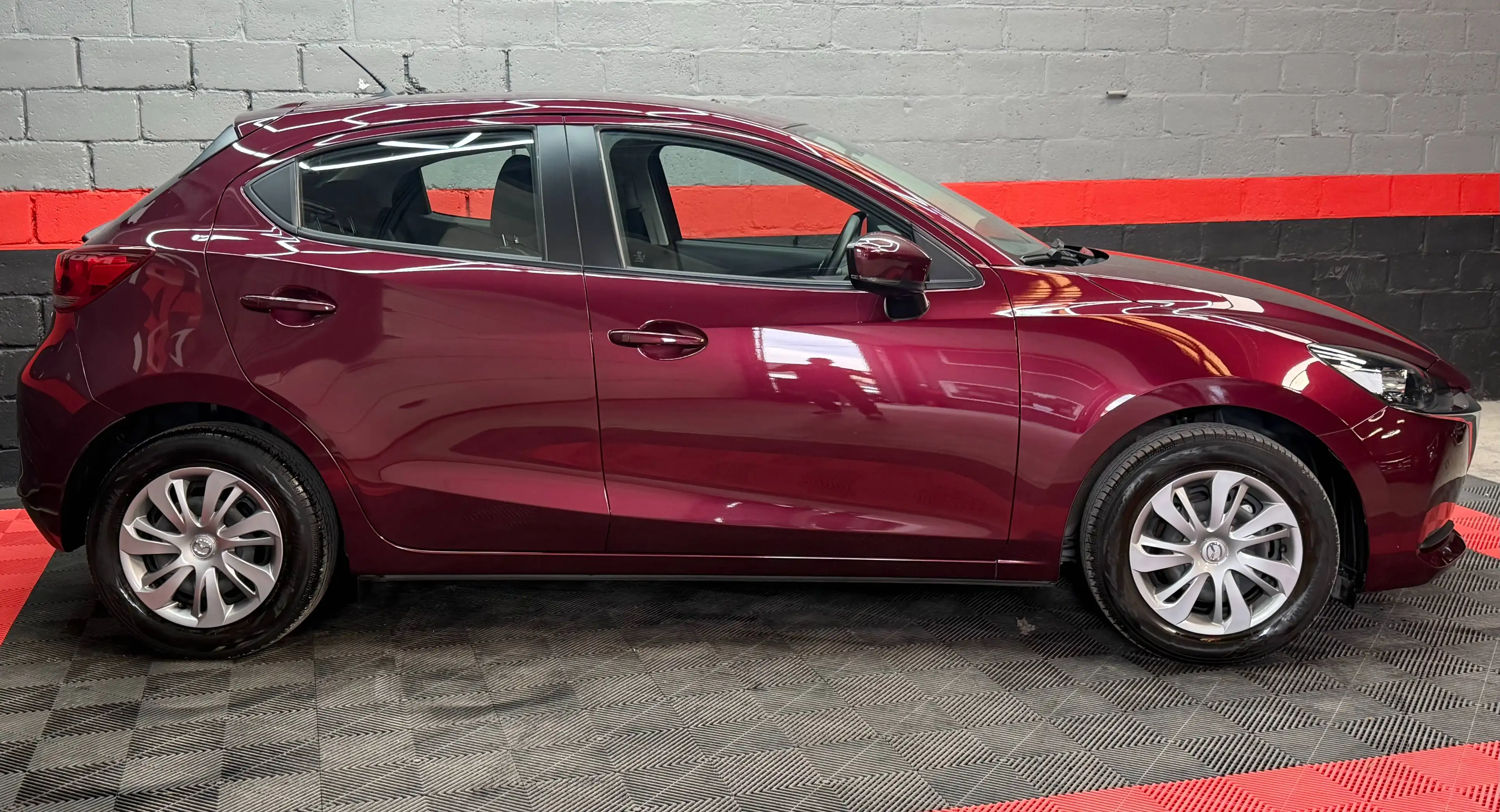 Mazda 2 2 1.5i Skyactiv-G MHEV — photo 4