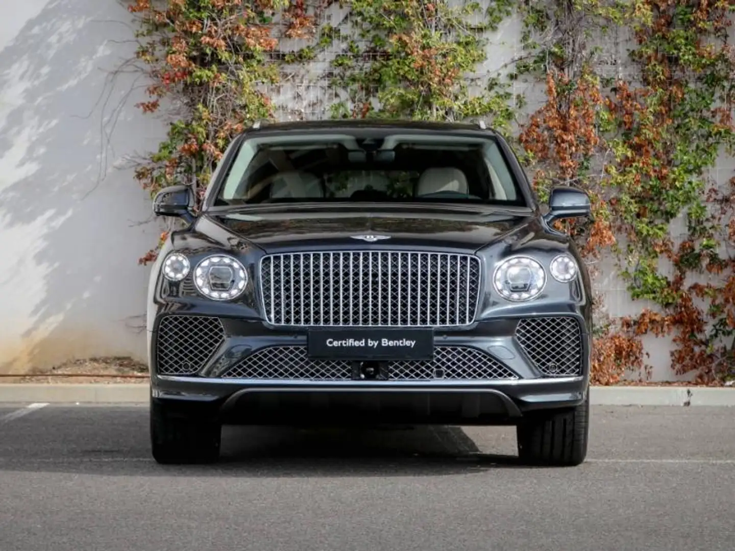Bentley Bentayga Atelier V8 4.0 550ch Argento - 2