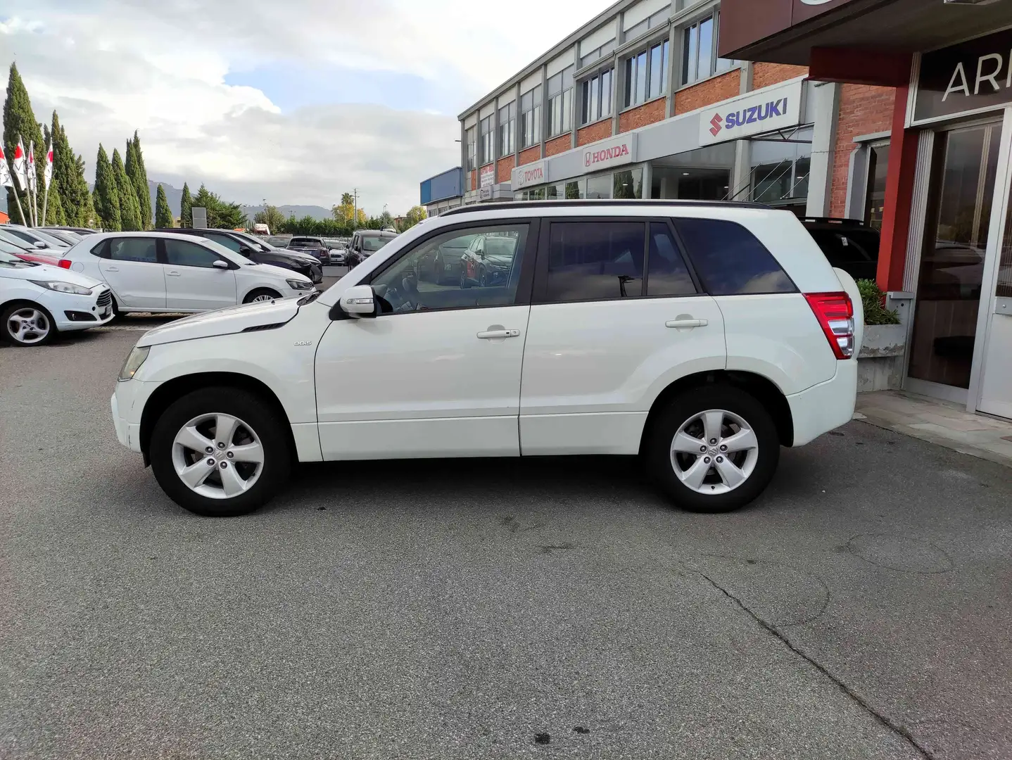 Suzuki Grand Vitara Grand Vitara II 2006 1.9 ddis offroad 5p Bianco - 2