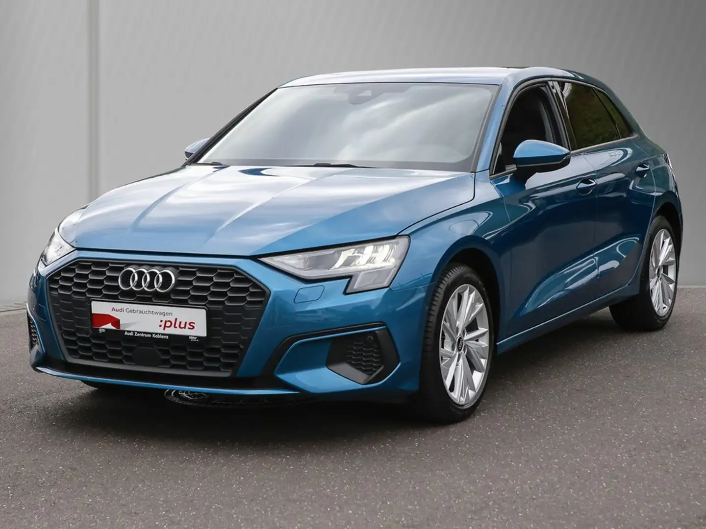 Audi A3 Sportback 35 TFSI Navi Virtual Business Blau - 2