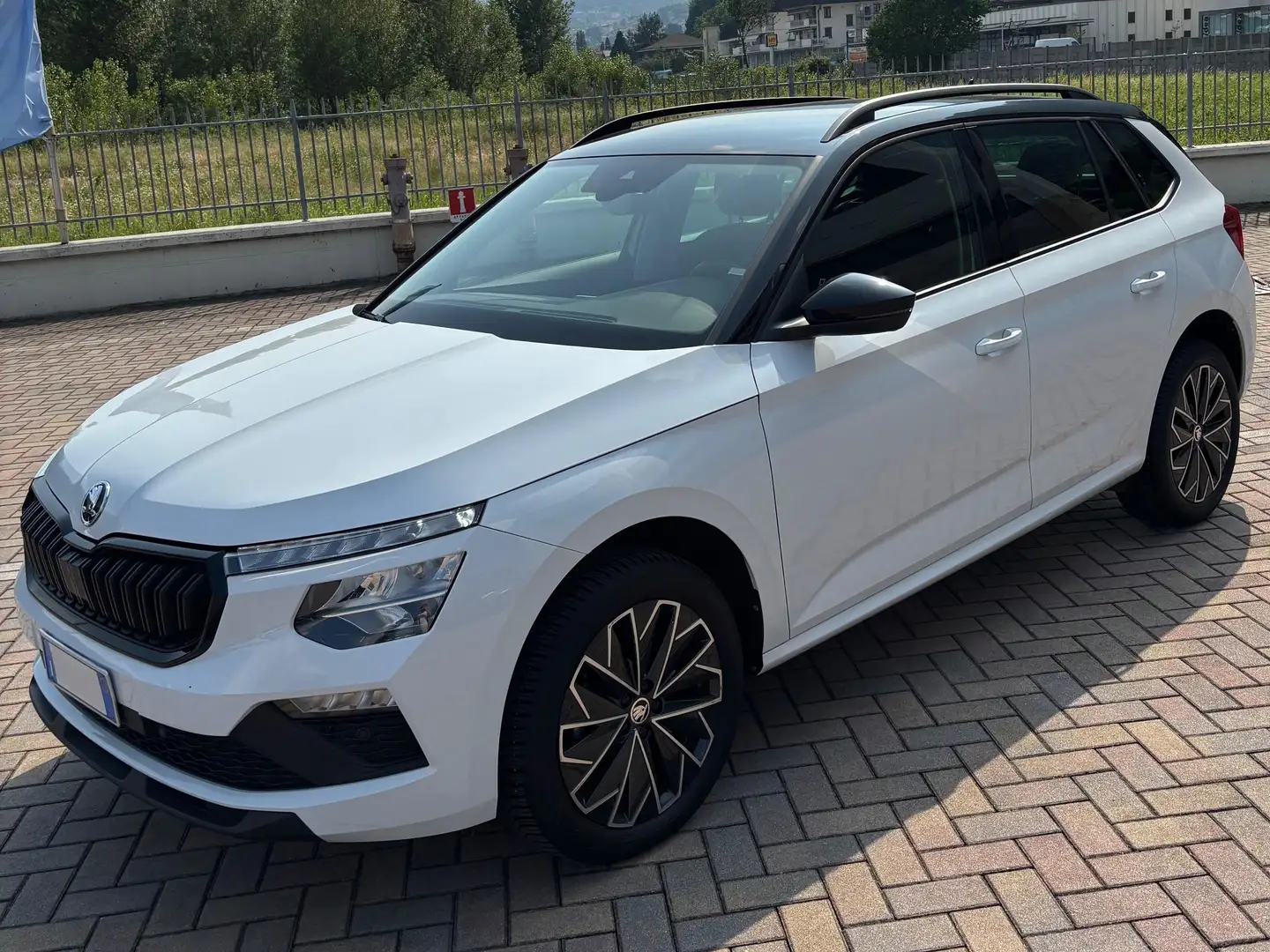 Skoda Kamiq 1.0 TSI Style 115cv Bianco - 1