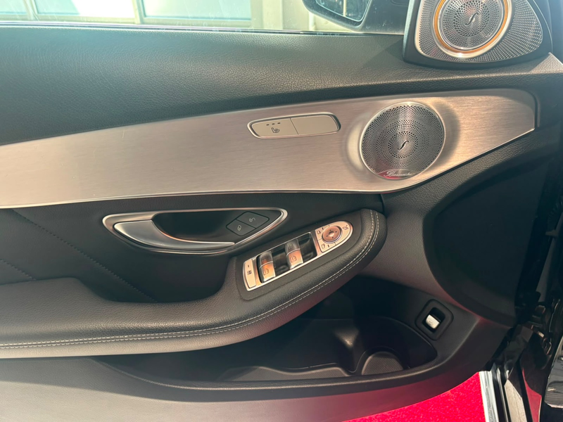 Mercedes-Benz C 300 d *C43 OPTIC/PANORAMA/BURMESTER* — photo 10