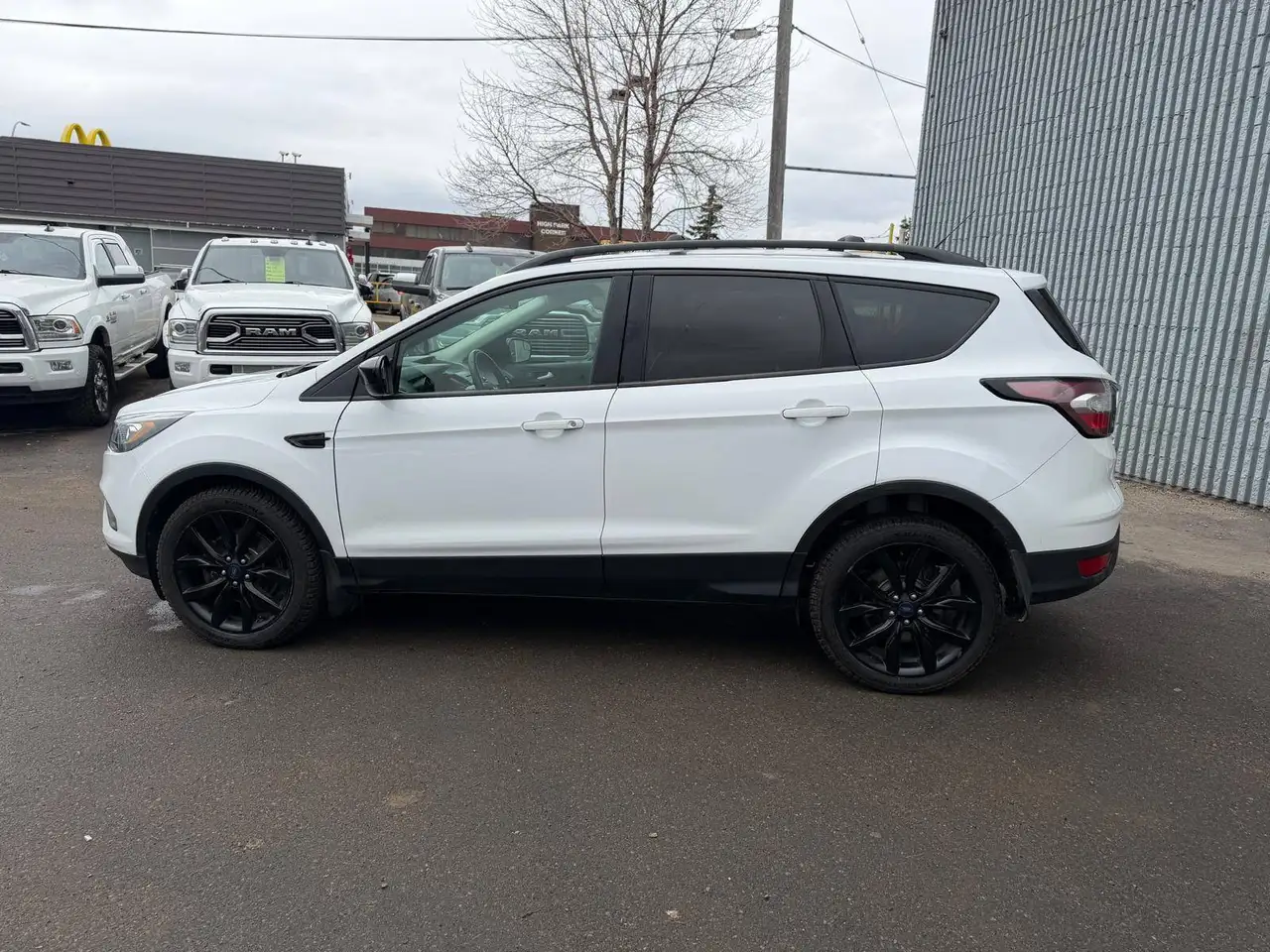 Ford Escape снимка Ford Escape