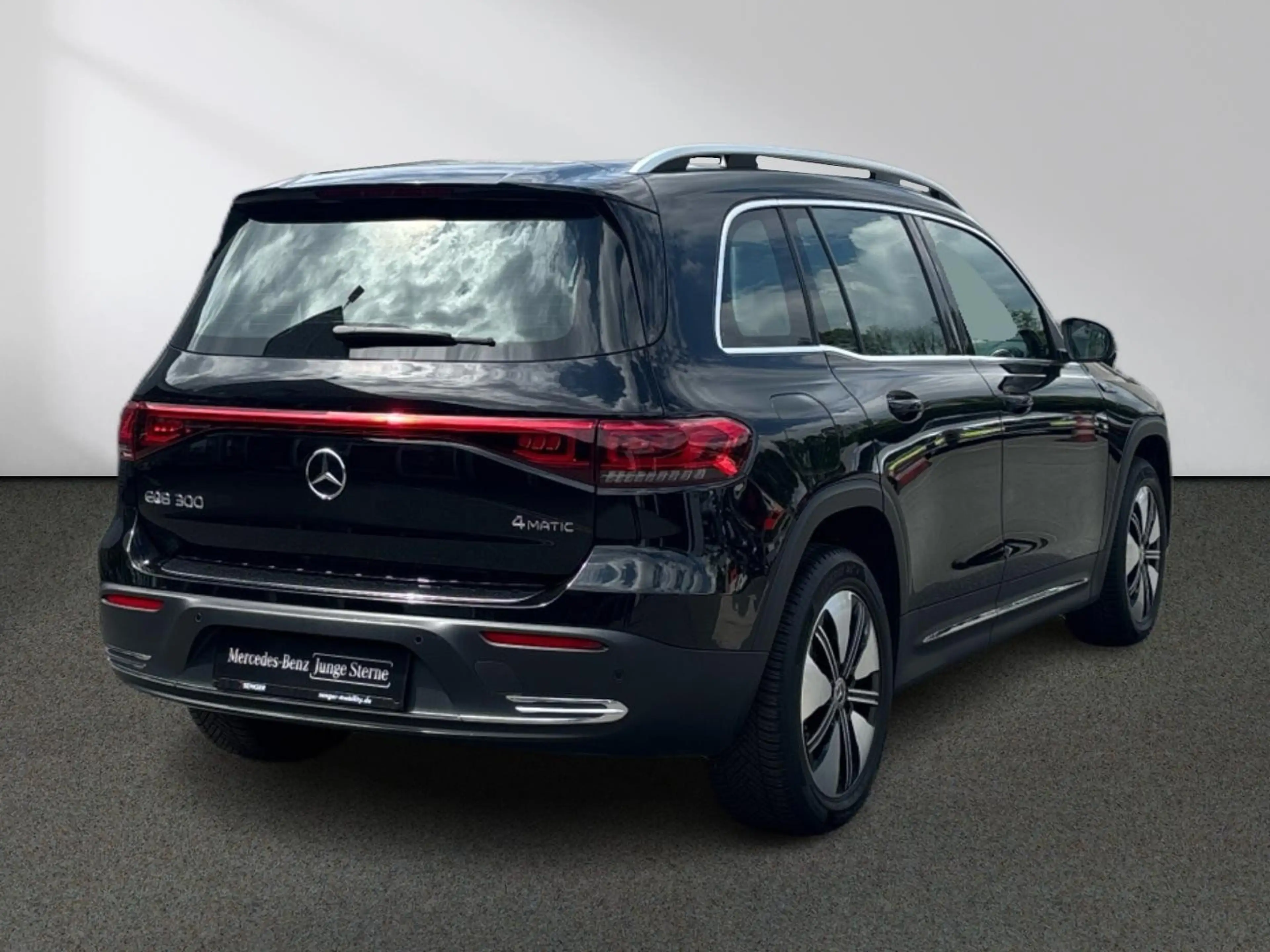 Mercedes-Benz EQB 300 4M Electric Art Rückfahrkamera Ambiente — photo 3