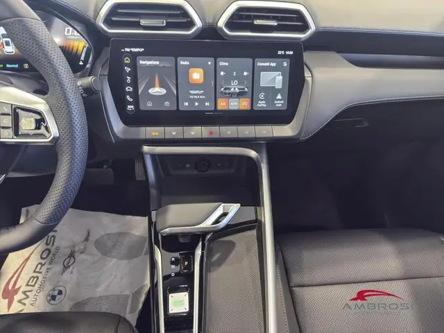 MG ZS view 14