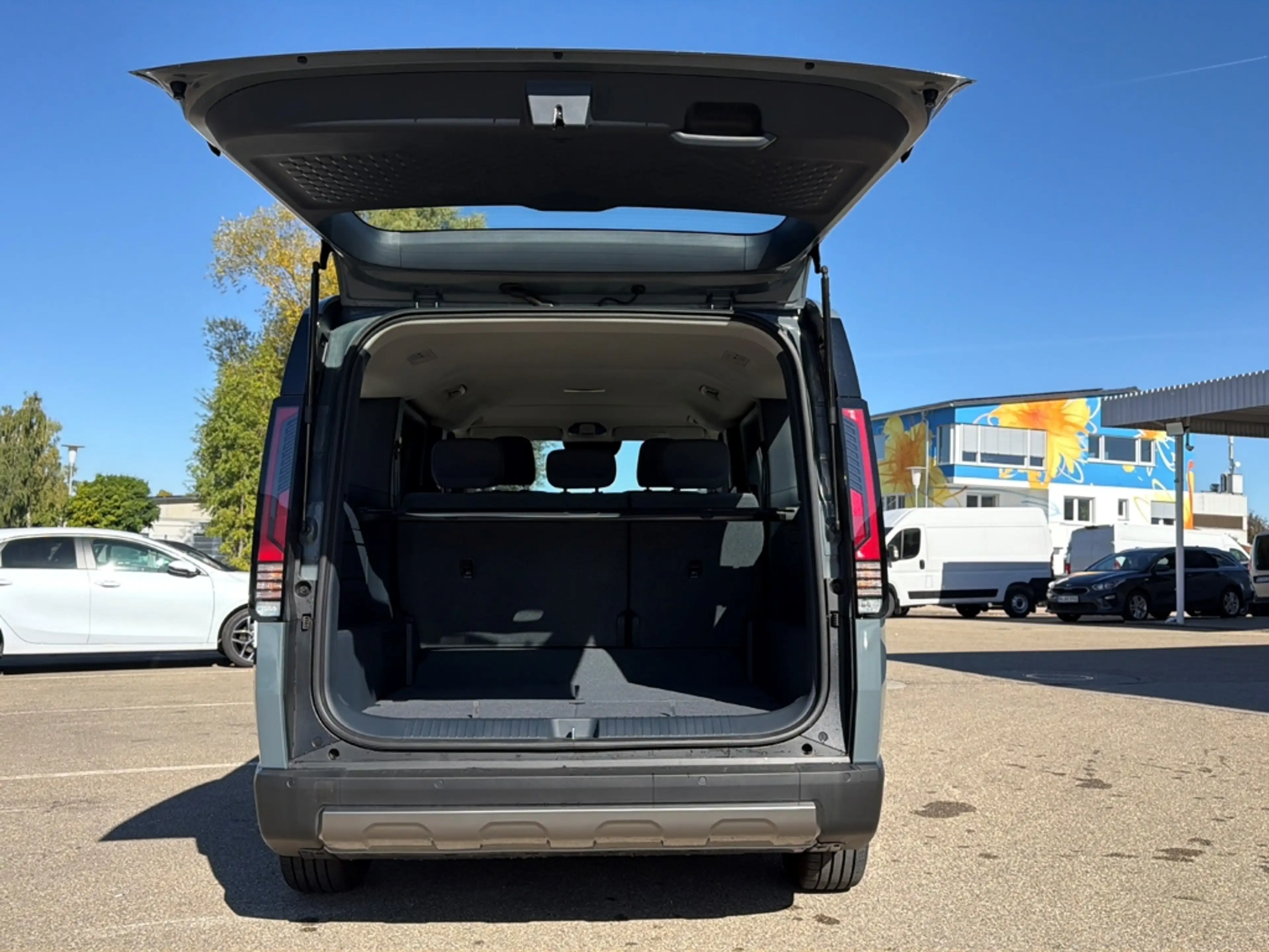 Kia PV5 Passenger Elite 71,2 kWh *WP+LM+Navi+ACC+Tot.Wink+V2X* — photo 14