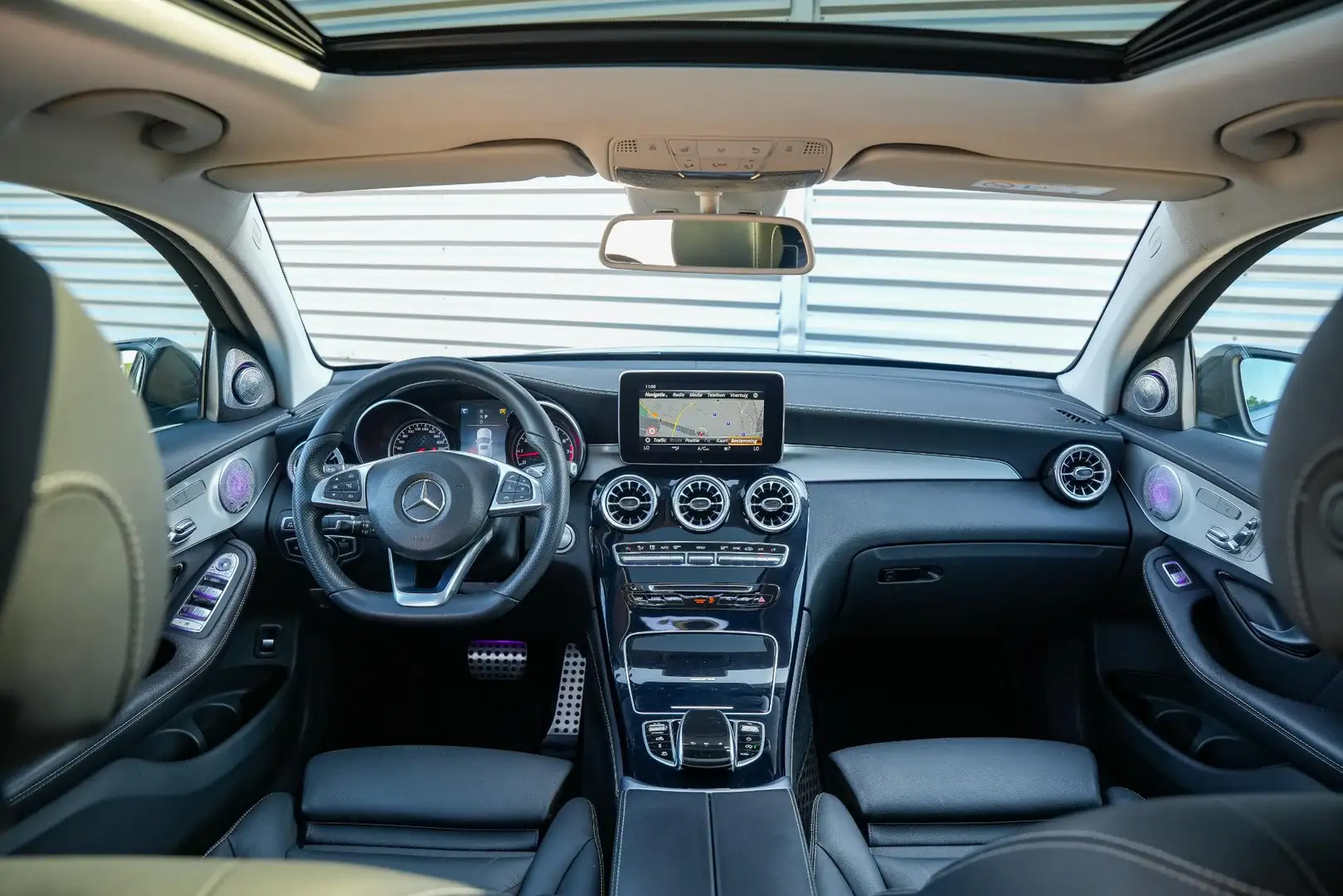 Mercedes-Benz GLC 43 AMG Coupé 4MATIC Schuifdak Burmester Ambient Memory 36 Zwart - 2