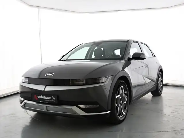 Hyundai Ioniq 5 view 3