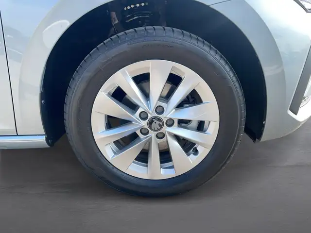 Skoda Scala view 7
