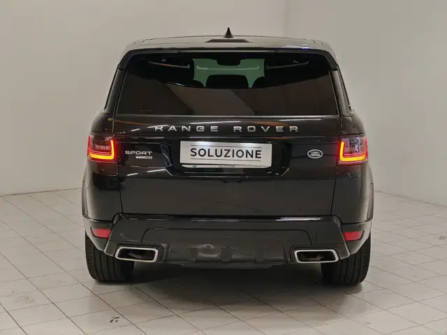 Land Rover Range Rover Sport view 2