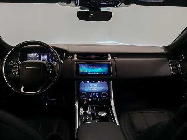 Land Rover Range Rover Sport view 4