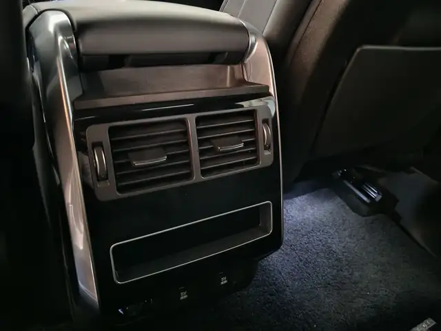 Land Rover Range Rover Sport view 18