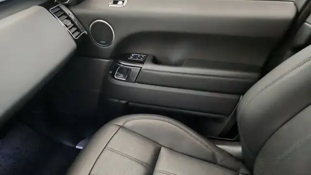 Land Rover Range Rover Sport view 19