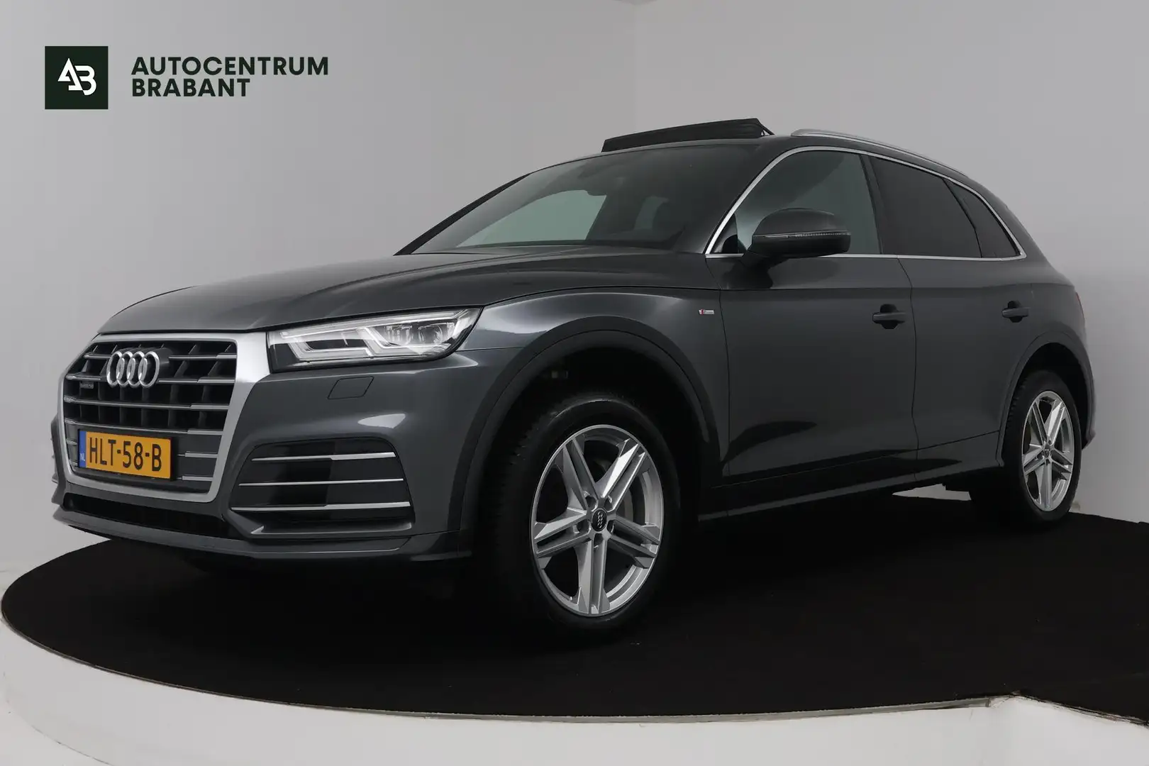 Audi Q5 45 TFSI quattro Design Pro Line Plus (PANORAMADAK, Grau - 1