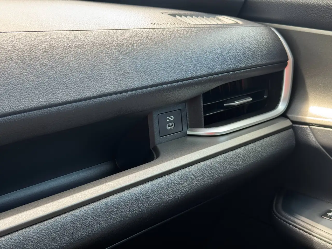 Toyota Grand Highlander fotografie Toyota Grand Highlander