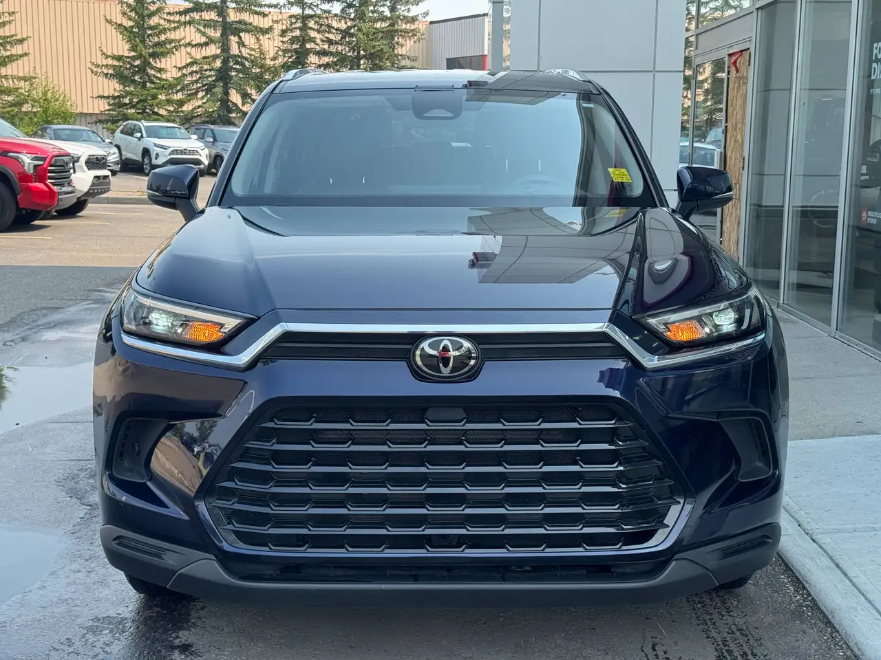 Toyota Grand Highlander fotografie Toyota Grand Highlander