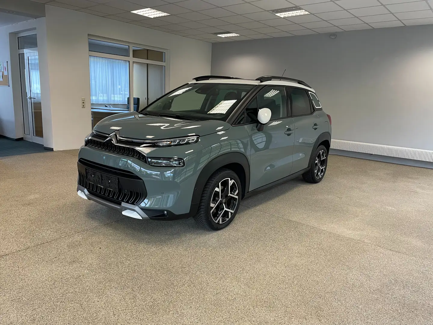 Citroen C3 Aircross Shine Pack Grün - 2