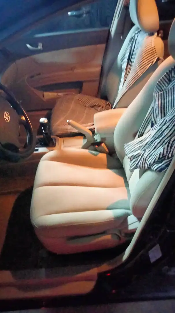 Hyundai SONATA Sonata 2.0CRDi Comfort I Comfort Schwarz - 2