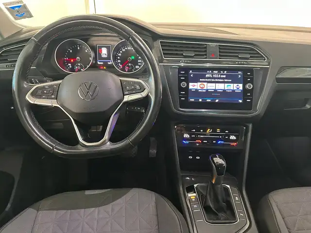 Volkswagen Tiguan view 5