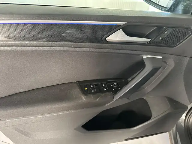 Volkswagen Tiguan view 15