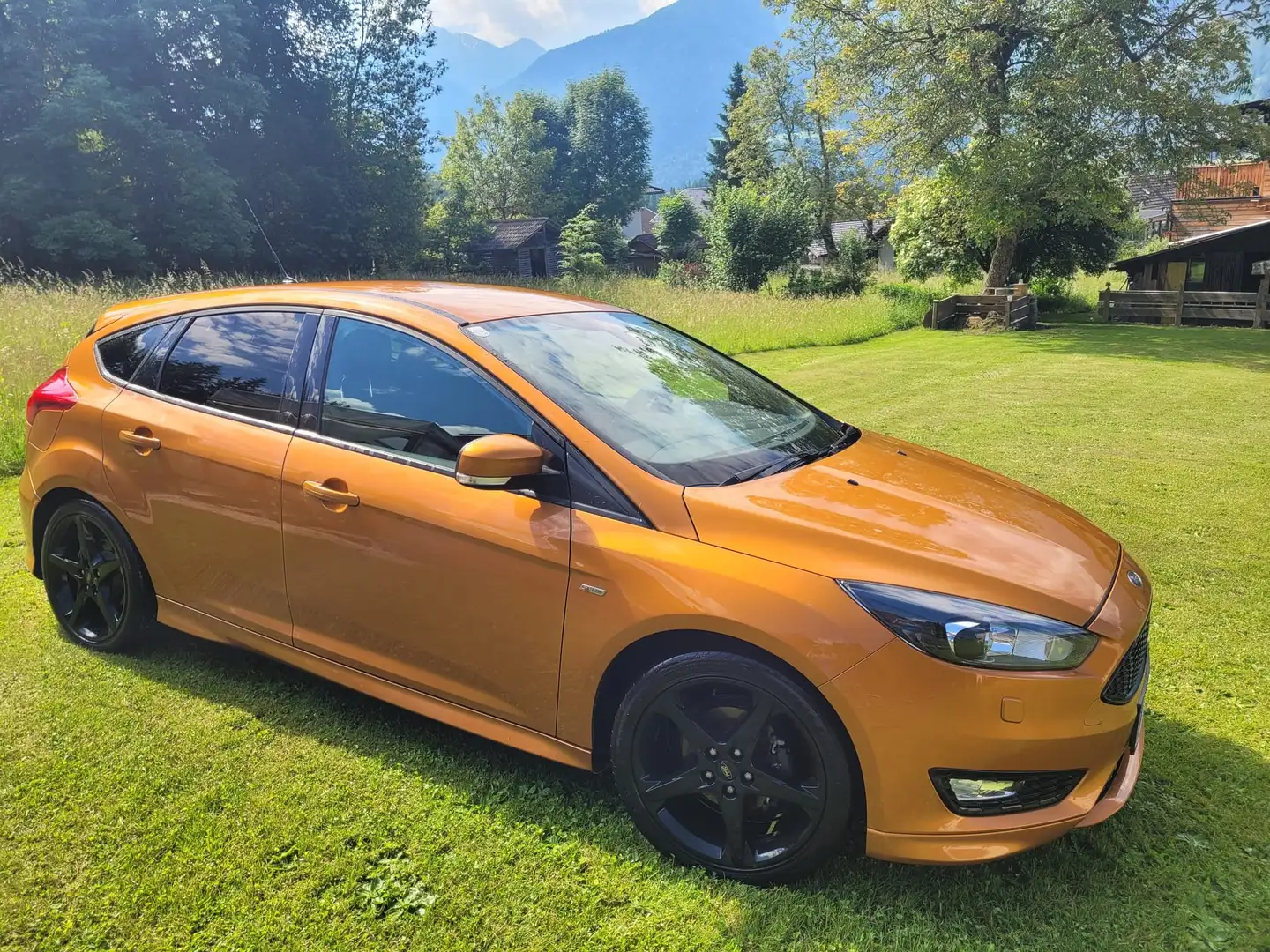 Ford Focus 1,5 TDCi ST-Line Orange - 1