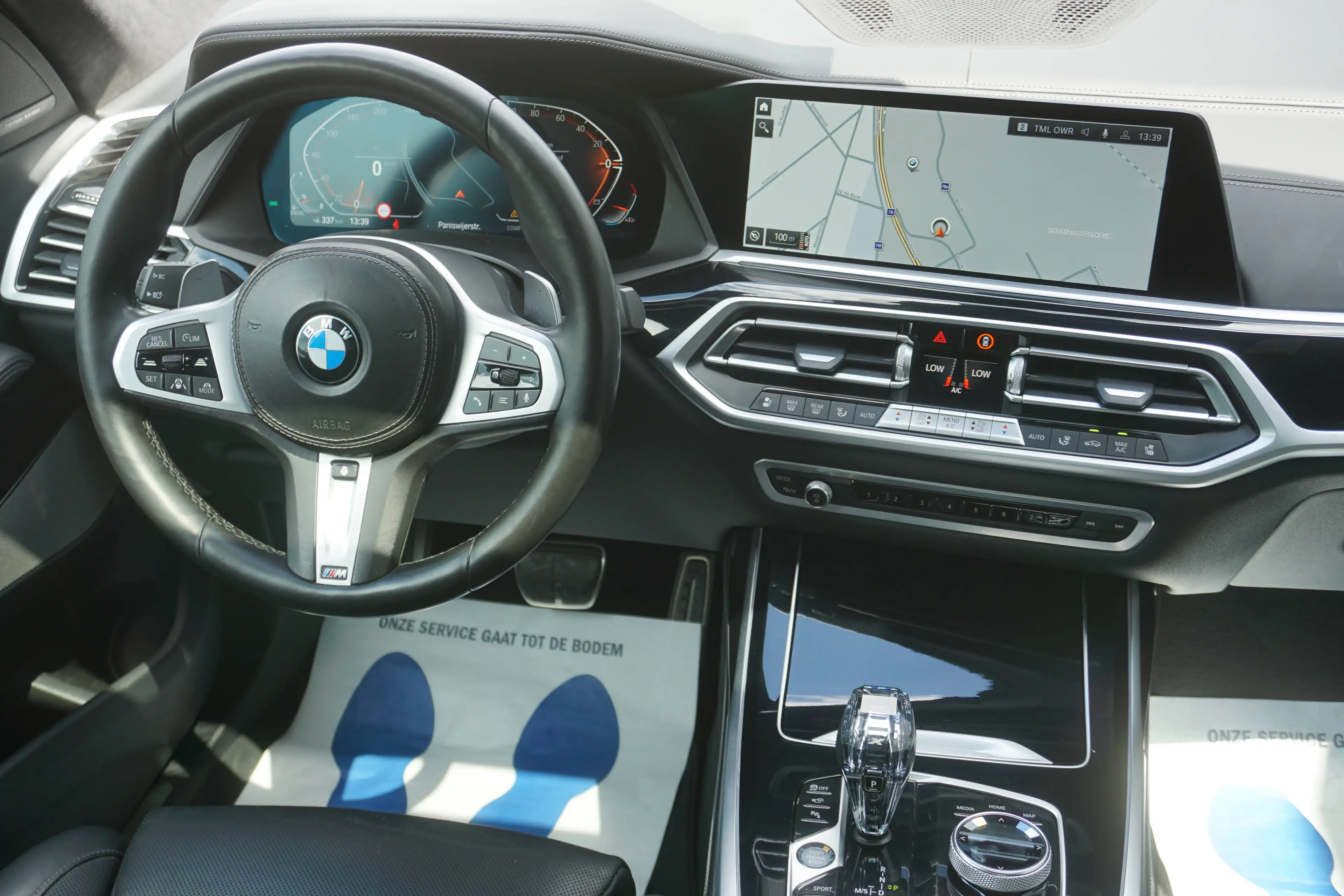 BMW X7 X7 3.0 dA xDrive40 MHEV - M Pack-Laser-Pano-Leder-360c-Keyless-Head Up-Garantie — photo 6