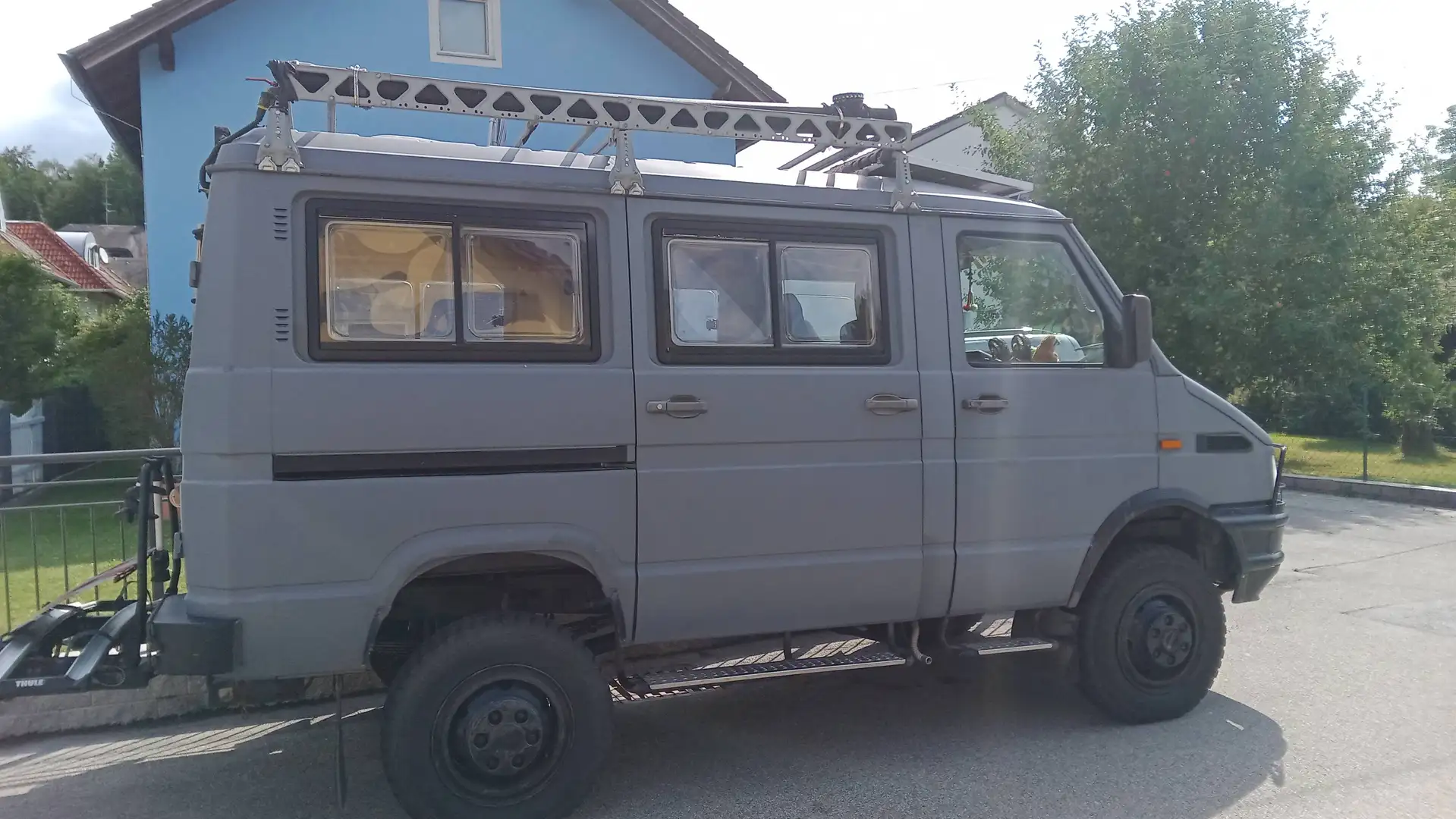 Iveco Daily 40-10 Turbo Grau - 2