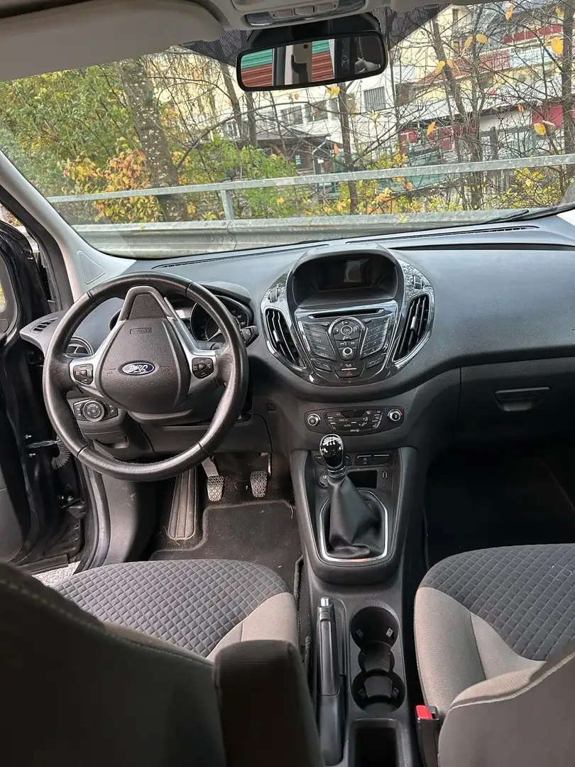 Ford Tourneo Schwarz - 2