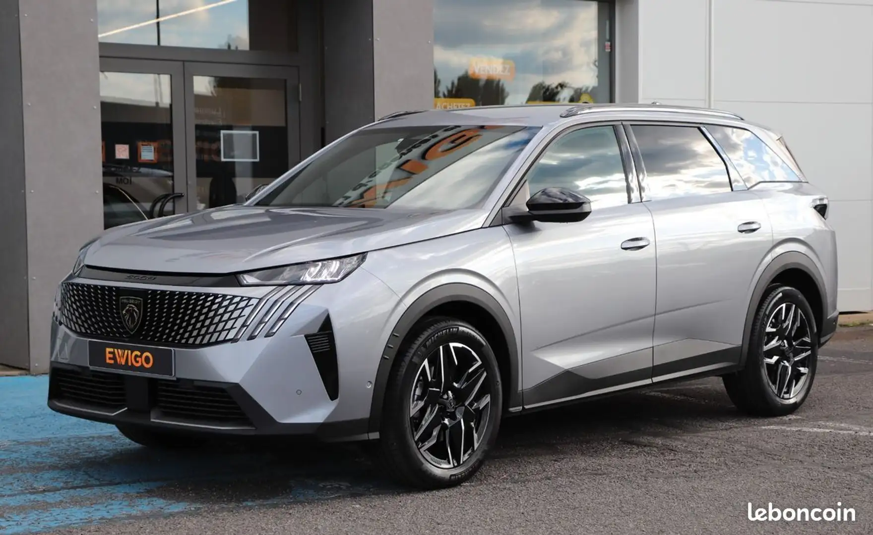 Peugeot 5008 generation-iii 1.2 136 mhev hybrid allure bva Grau - 1