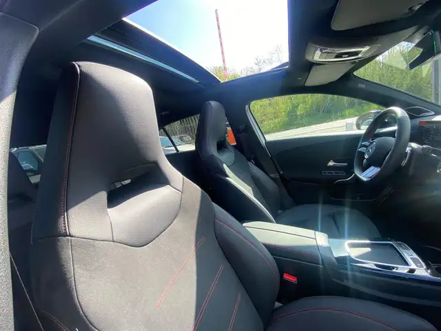 Mercedes-Benz A Class view 9