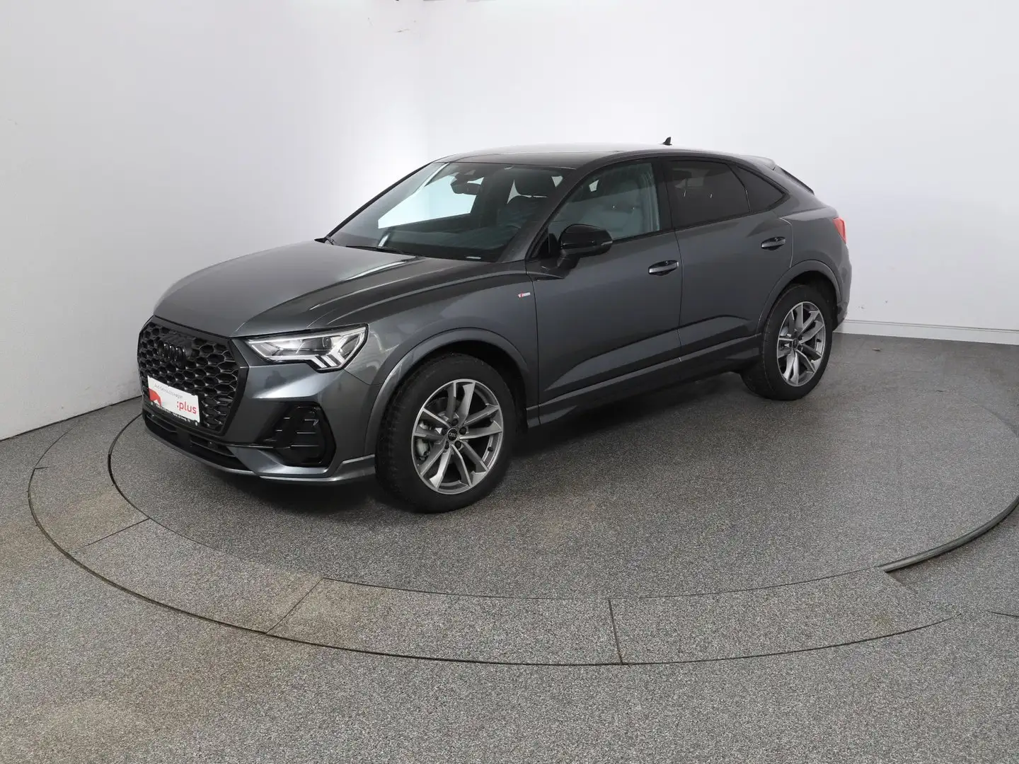 Audi Q3 35 TDI admired Grau - 1