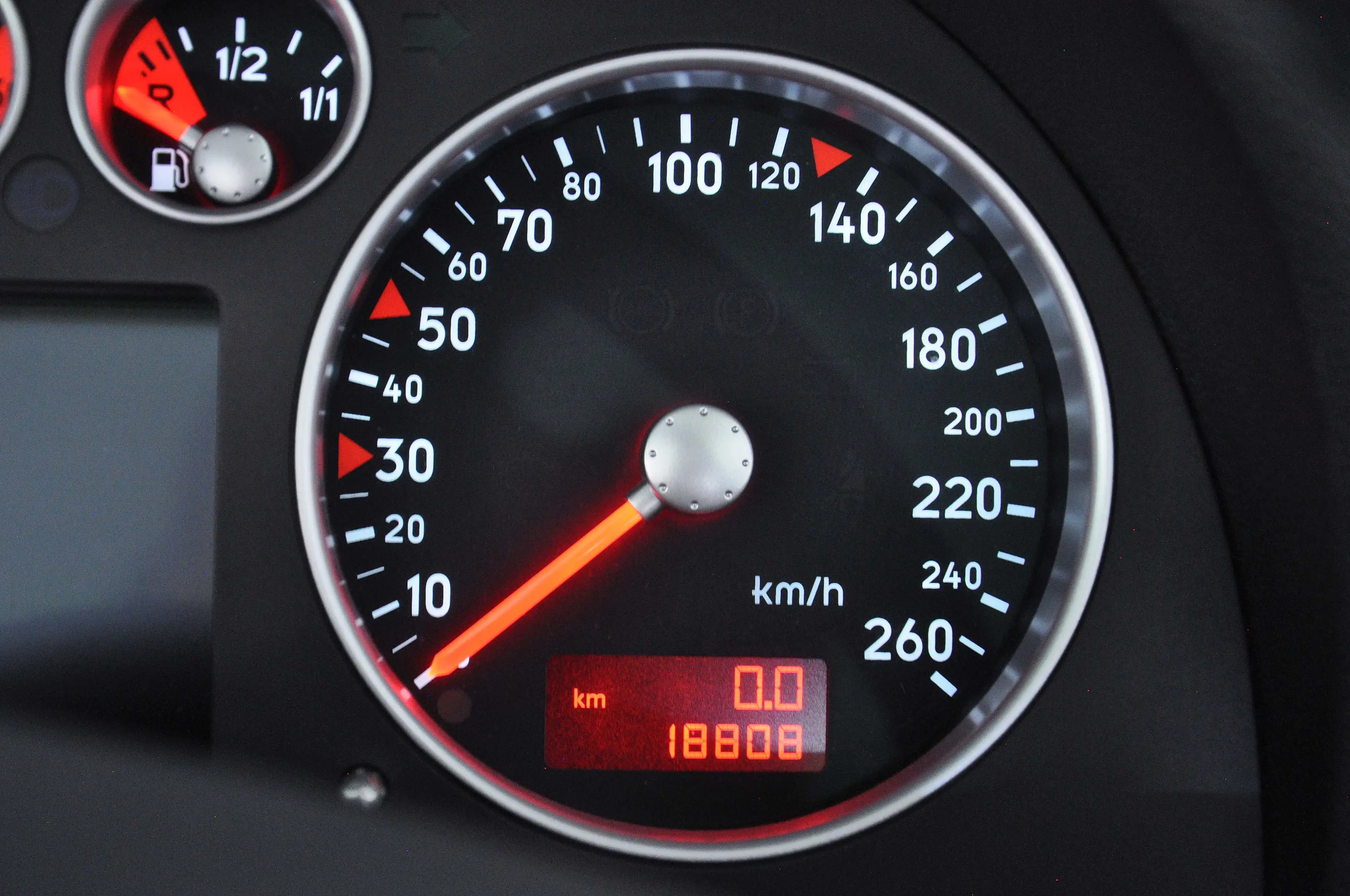 Audi TT Roadster Quattro S-Line ! Erst 018.808 km ! Sammlerzustand ! — photo 13