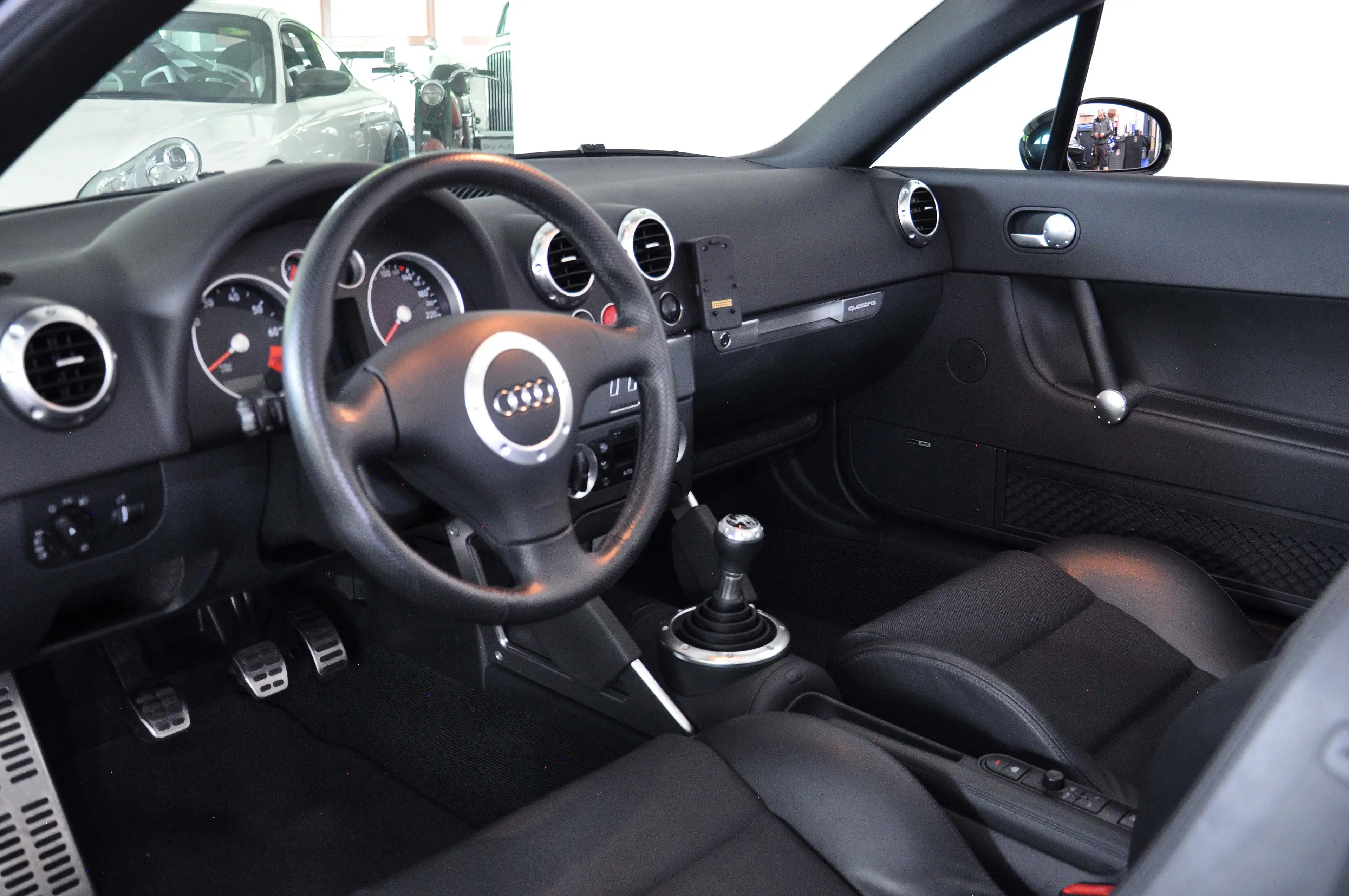 Audi TT Roadster Quattro S-Line ! Erst 018.808 km ! Sammlerzustand ! — photo 10