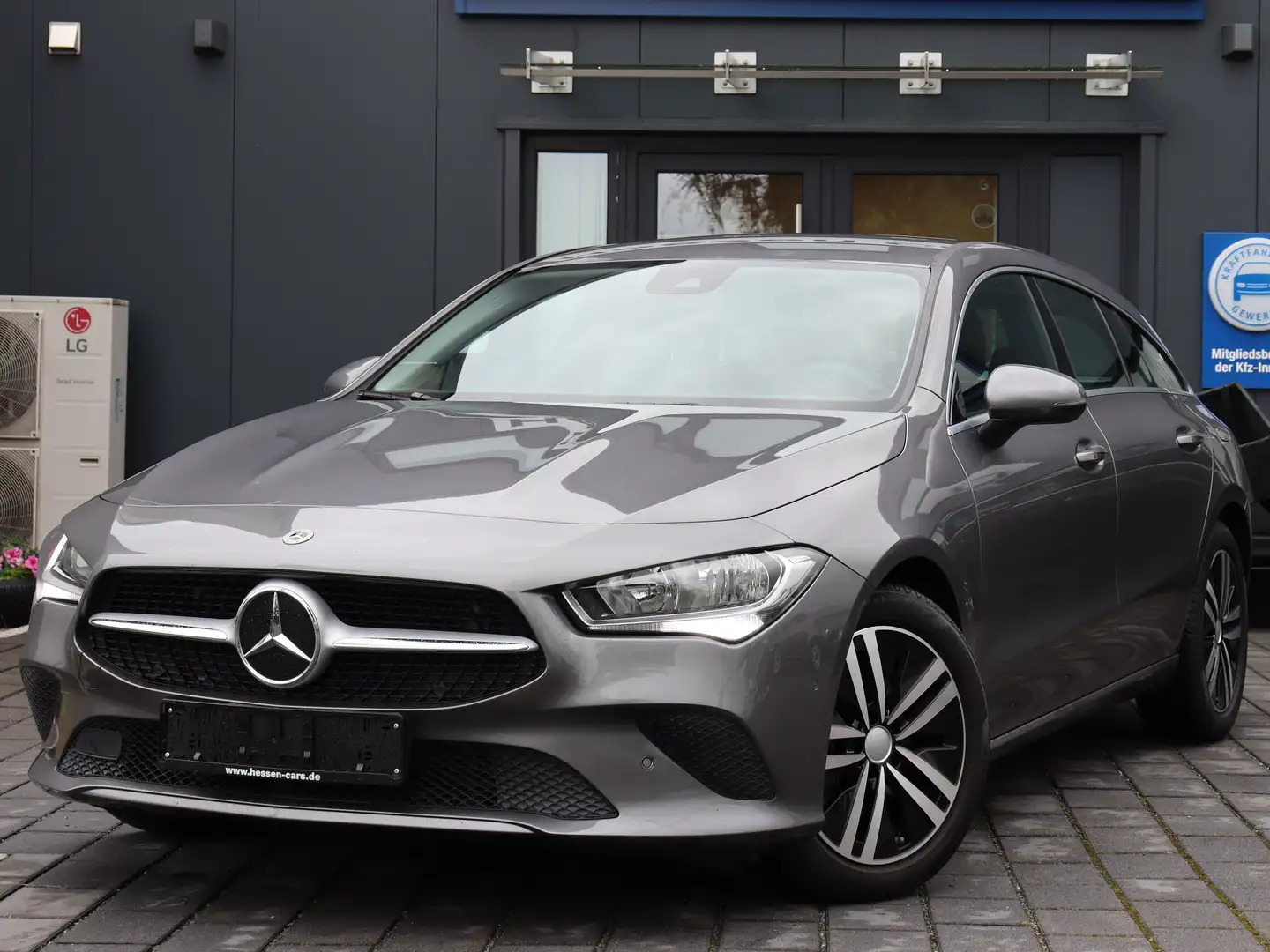 Mercedes-Benz CLA 200 d Shooting Brake Park*Assist*Navi*WR Grijs - 1