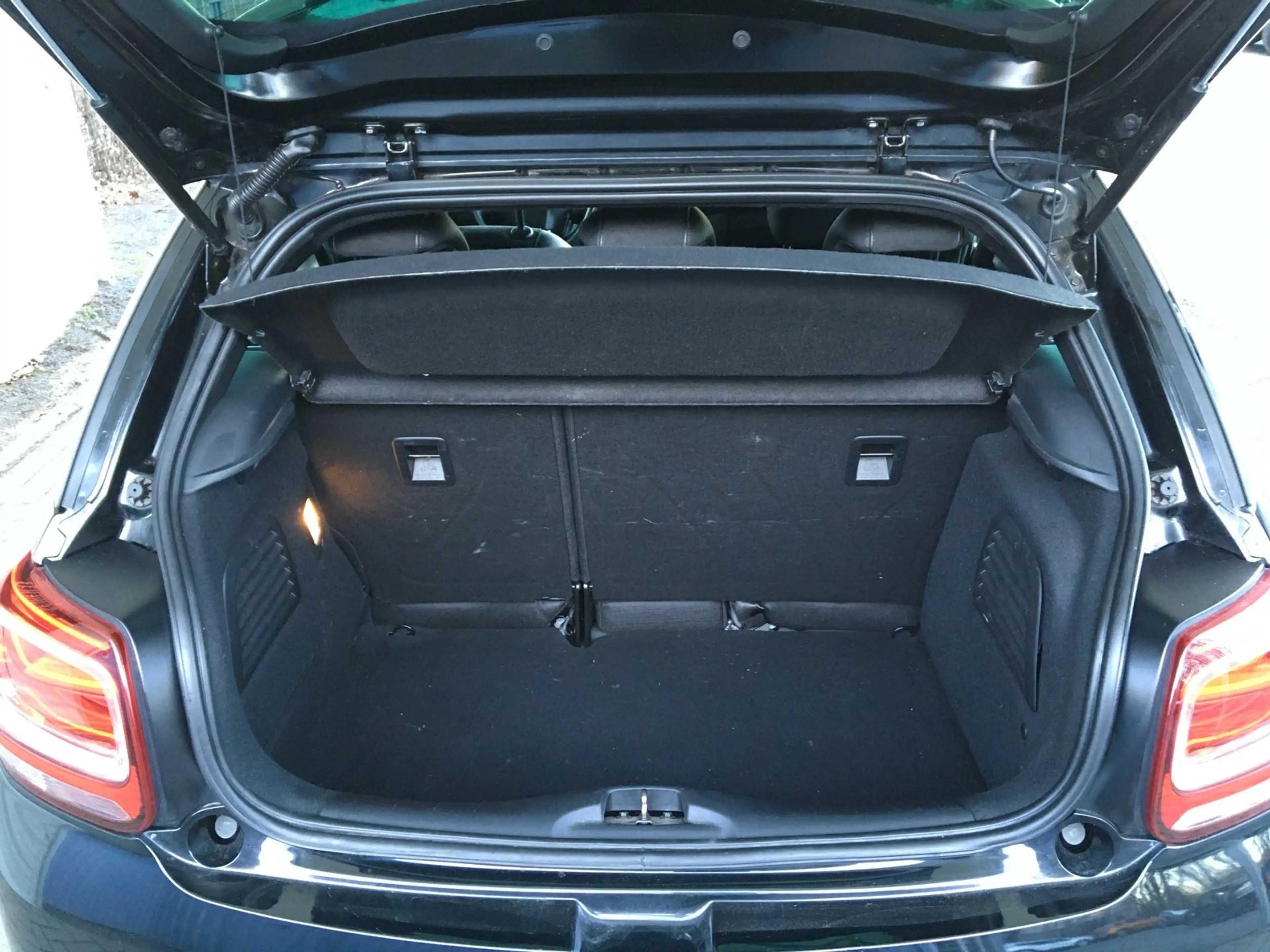 Citroen DS3 SportChic/42Tkm/Navi/LED/Tempo/PDC/Allwetter — photo 9